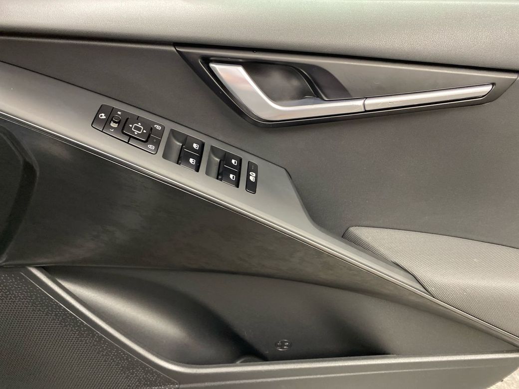 2023 Kia Niro