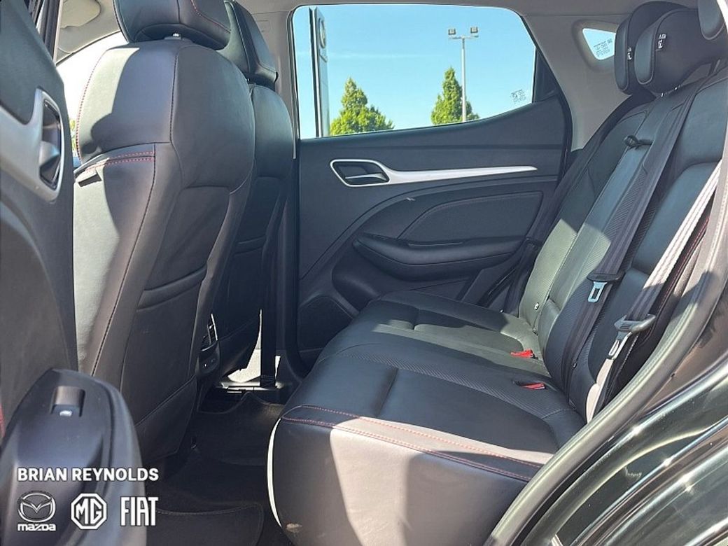 2023 MG ZS