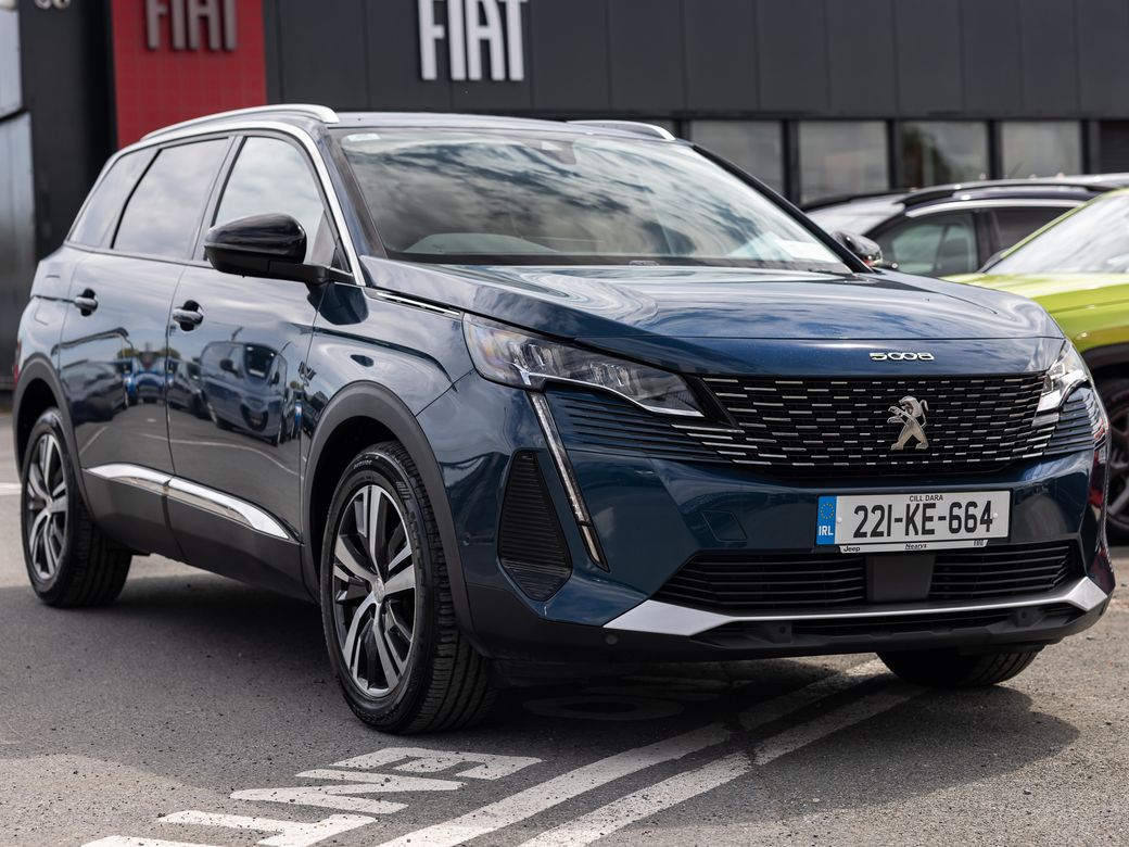 2022 Peugeot 5008