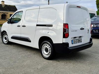 2023 Peugeot Partner