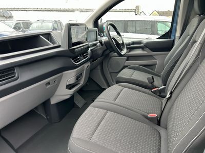 2025 Ford Transit Custom