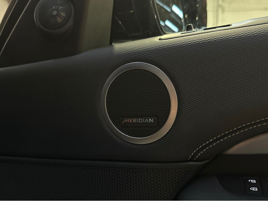 2024 Land Rover Discovery