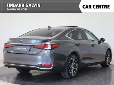 2022 Lexus ES 300h