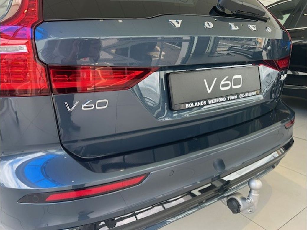 2025 Volvo V60