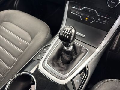 2022 Ford Galaxy