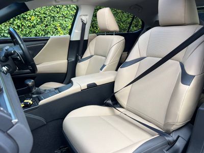 2021 Lexus ES 300h