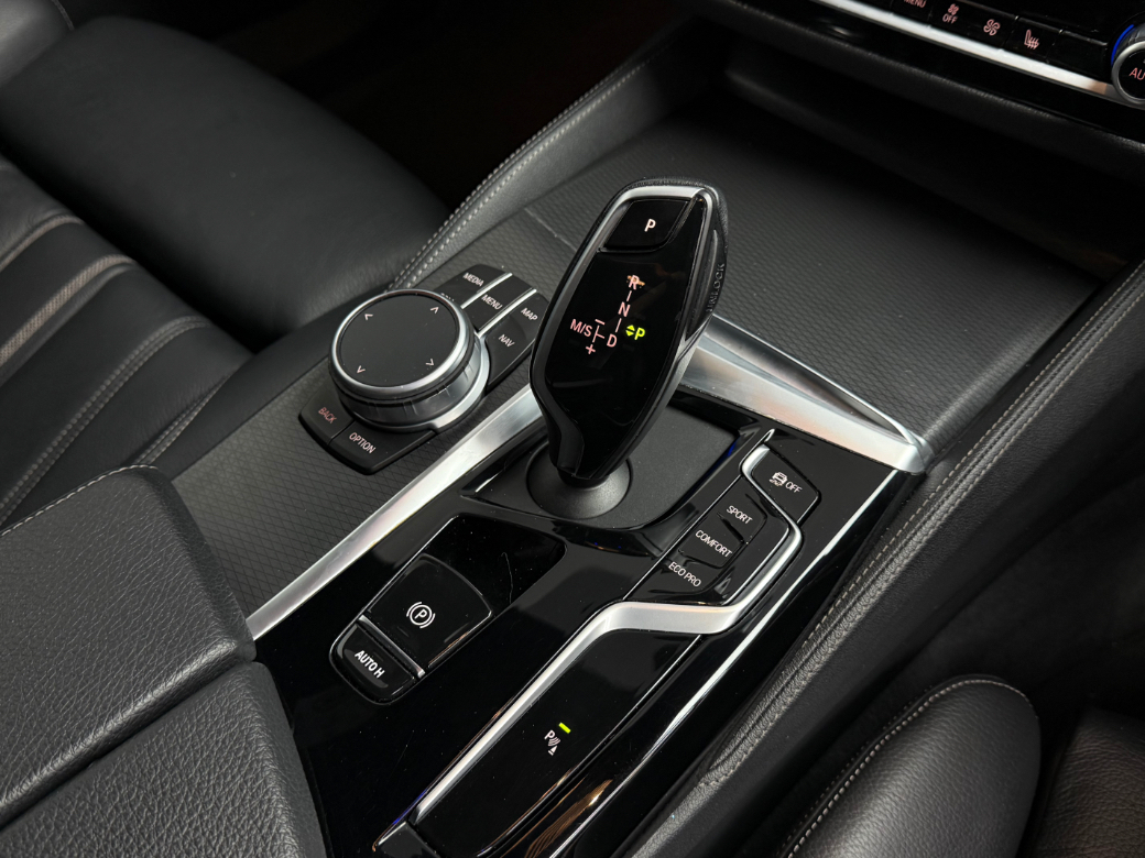 2021 BMW 5 Series