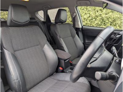 2016 Toyota Auris