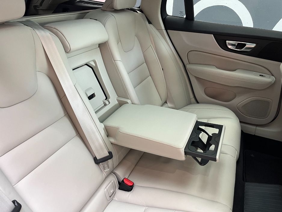 2024 Volvo V60