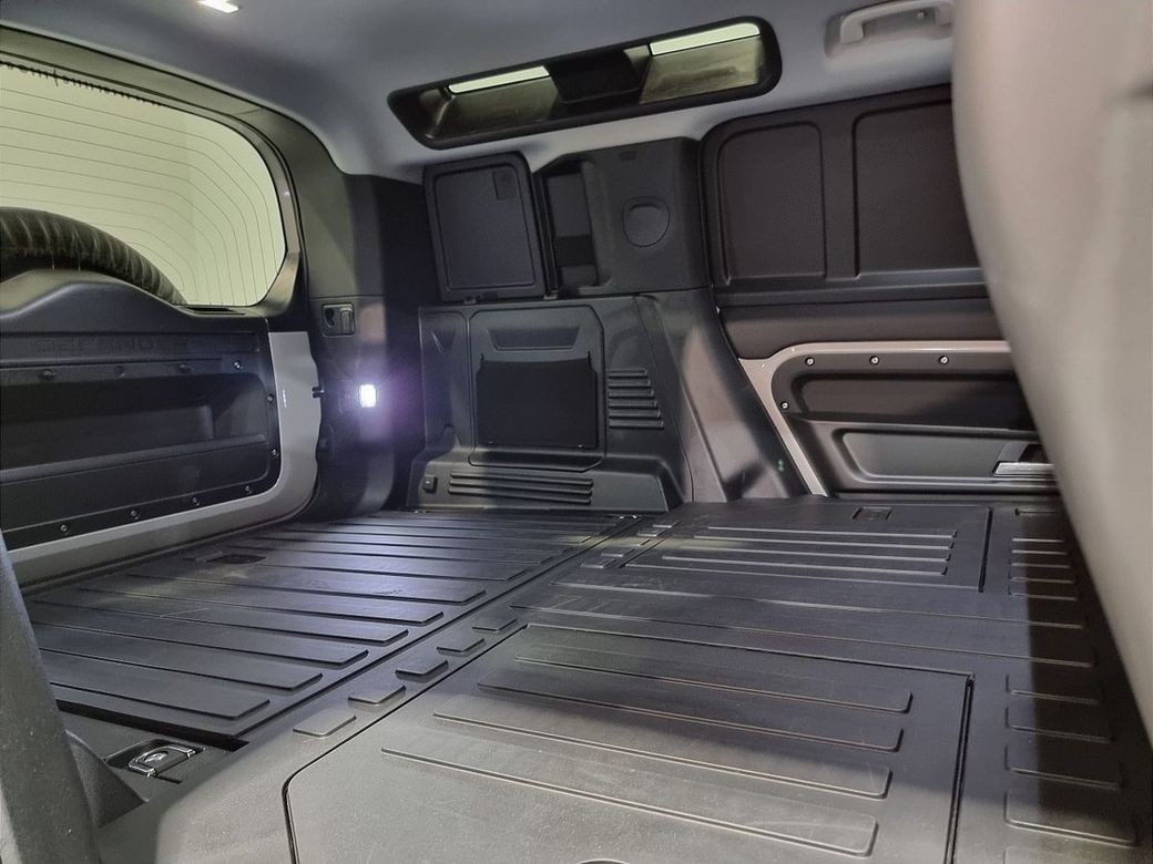 2026 Land Rover Defender