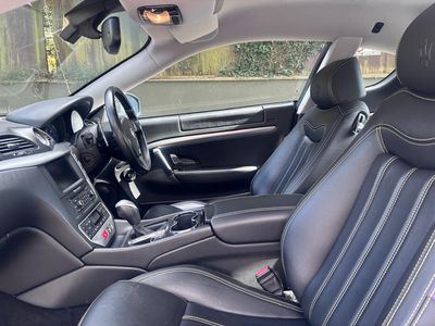 2011 Maserati Gran Turismo