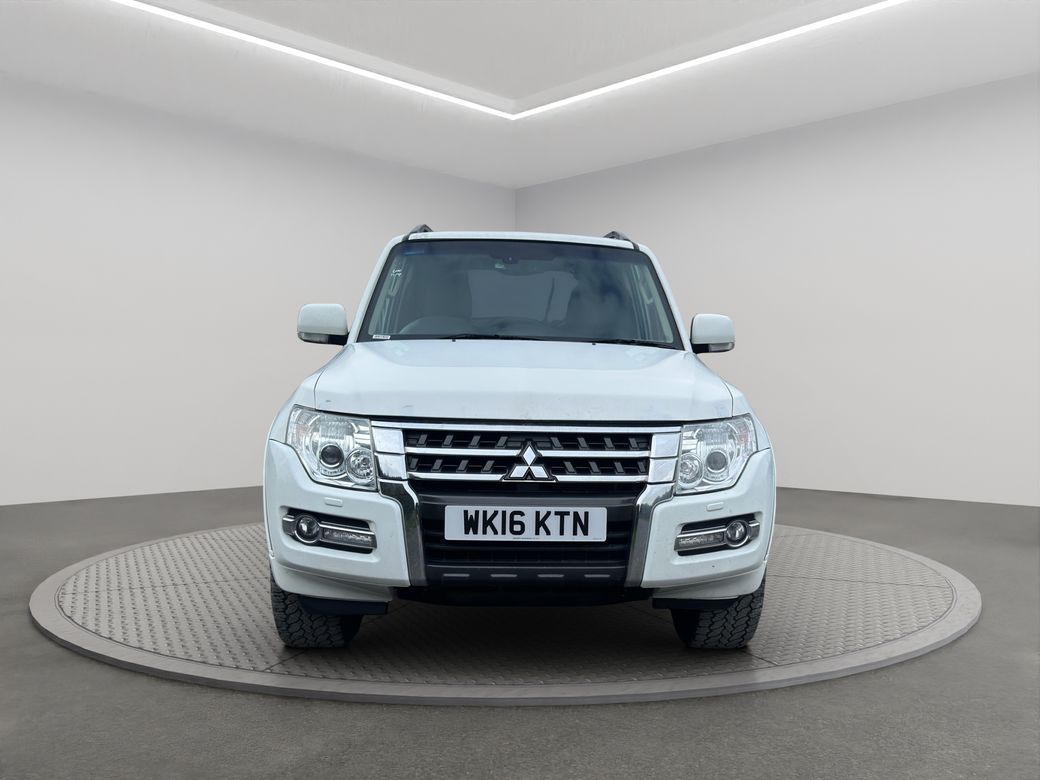 2016 Mitsubishi Shogun