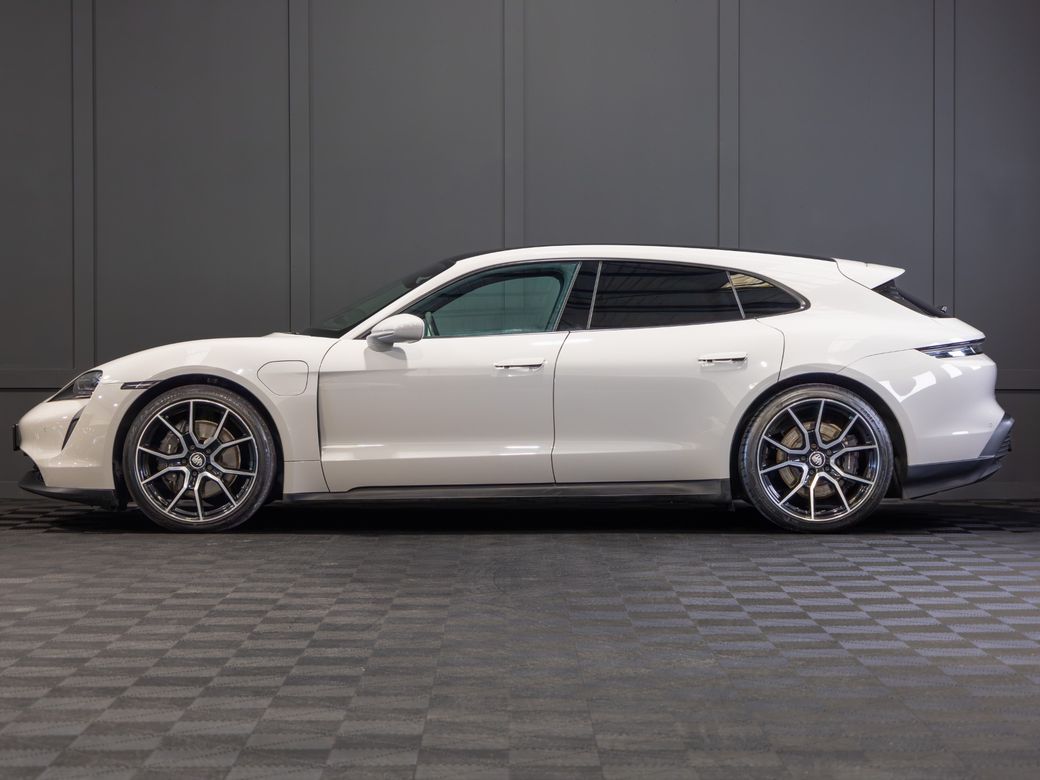 2023 Porsche Taycan