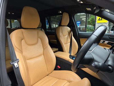 2022 Volvo XC90