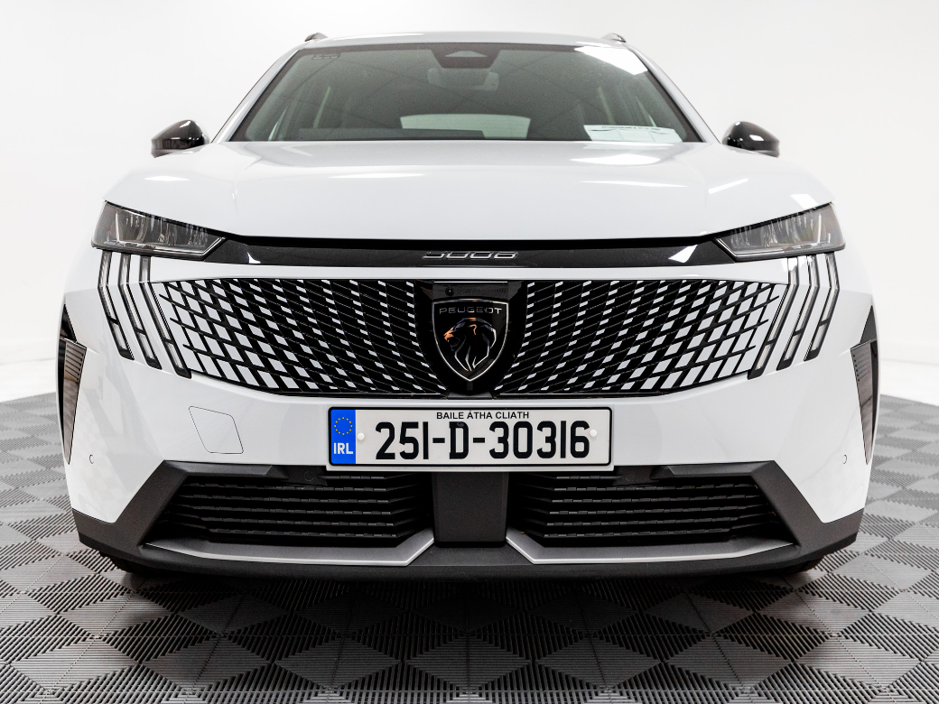 2025 Peugeot 5008