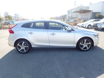 2016 Volvo V40