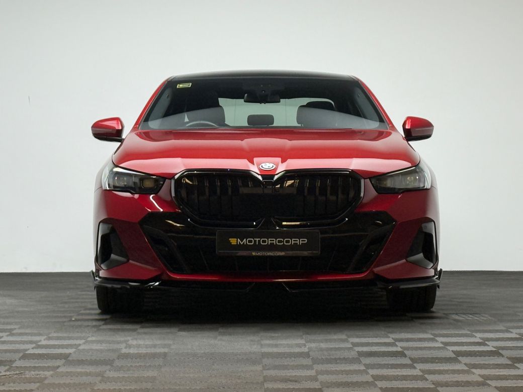 2024 BMW 530