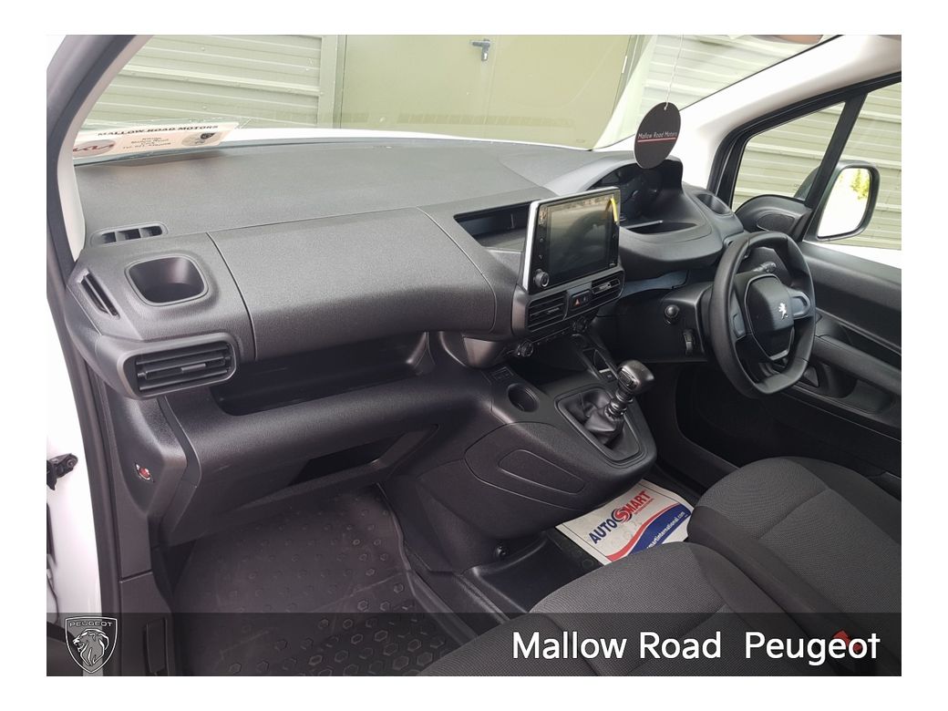 2023 Peugeot Partner