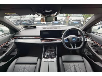 2024 BMW i5