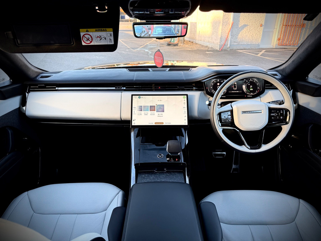 2025 Land Rover Range Rover Sport