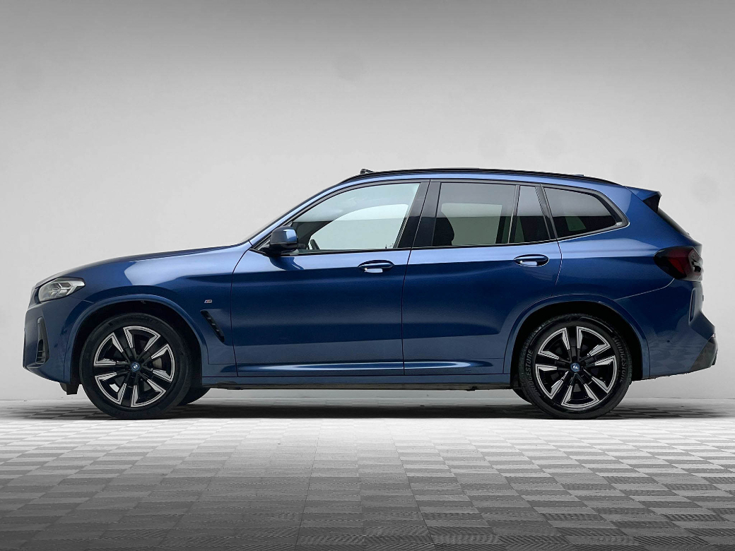 2022 BMW iX3