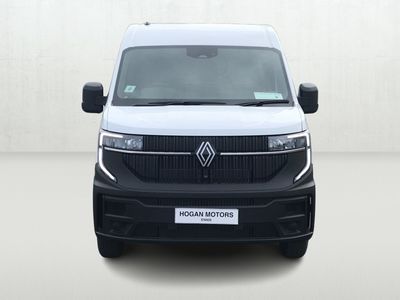 2025 Renault Master