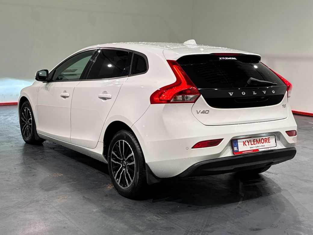 2018 Volvo V40