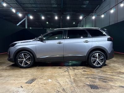 2023 Peugeot 5008