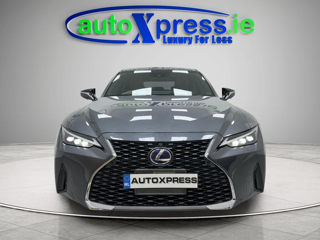 2022 Lexus IS 300h