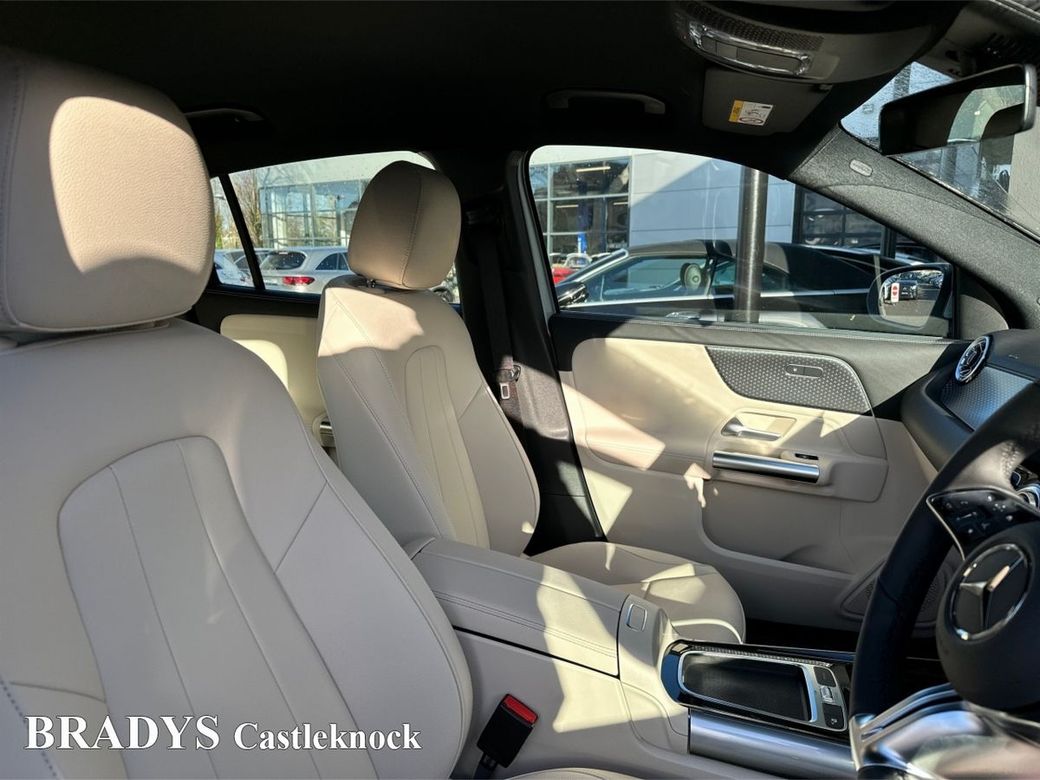 2026 Mercedes-Benz EQA