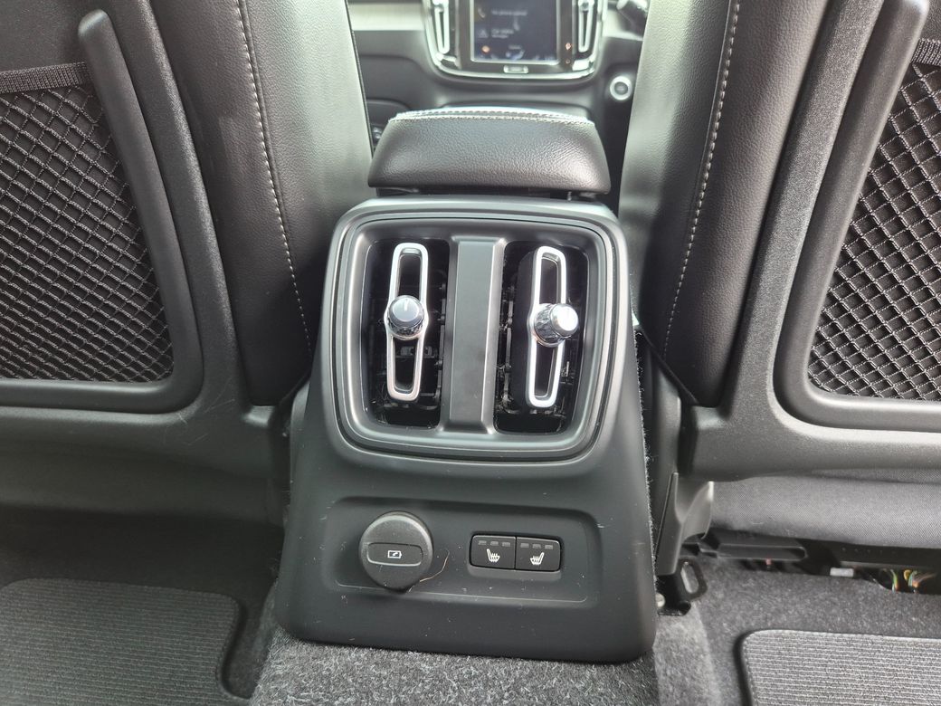 2020 Volvo XC40