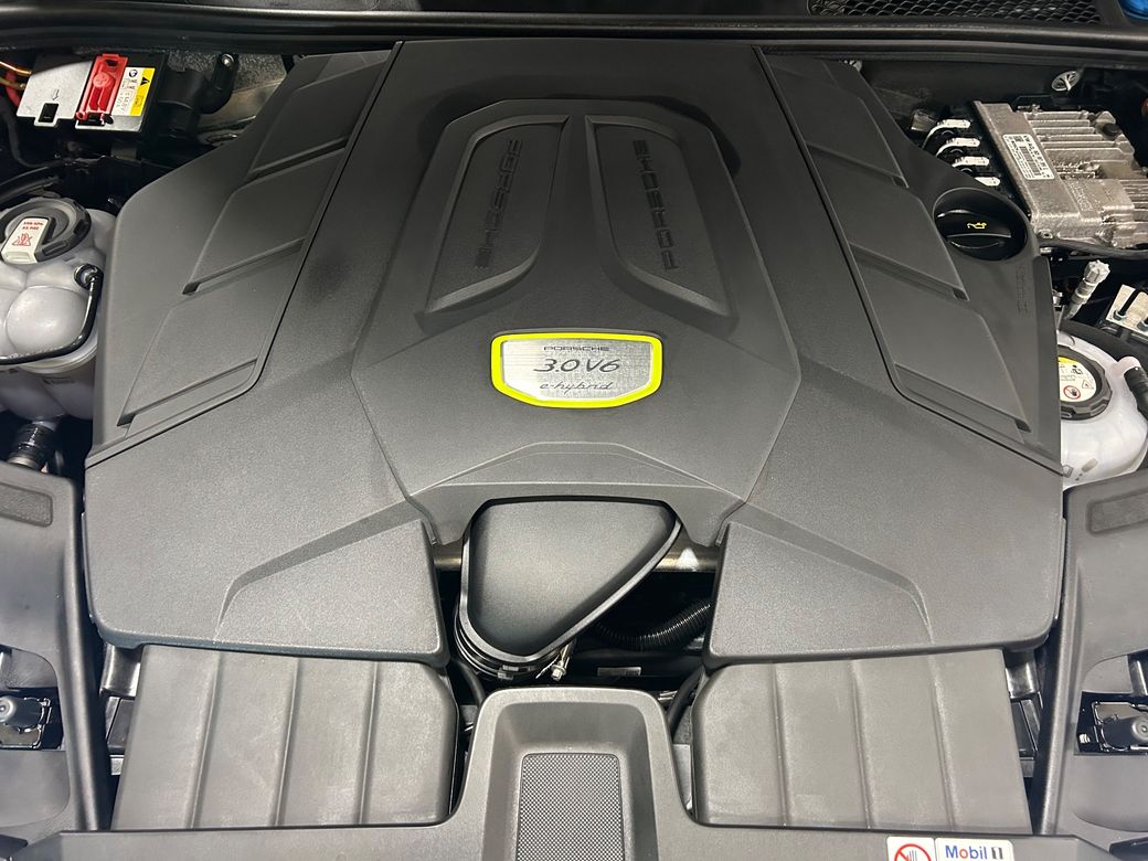 2023 Porsche Cayenne