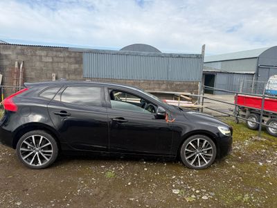 2017 Volvo V40