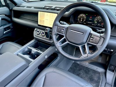 2025 Land Rover Defender