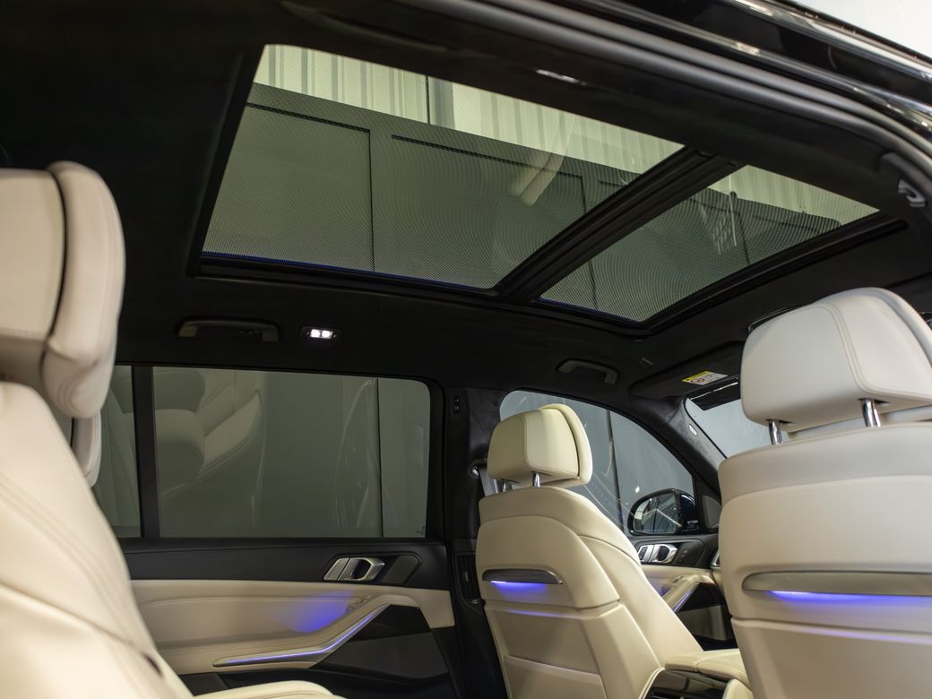 2022 BMW X7