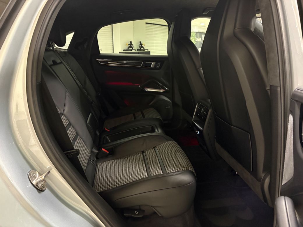 2022 Porsche Cayenne