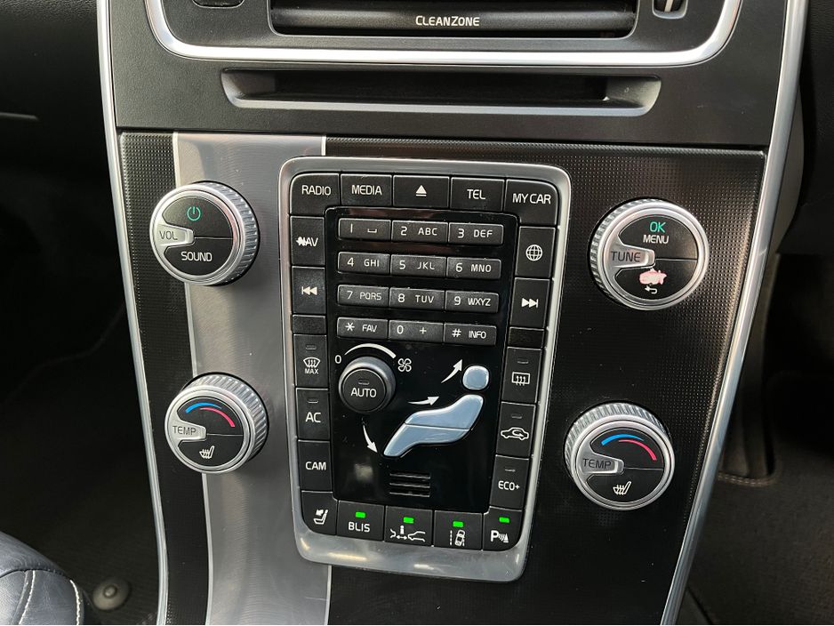 2016 Volvo V60