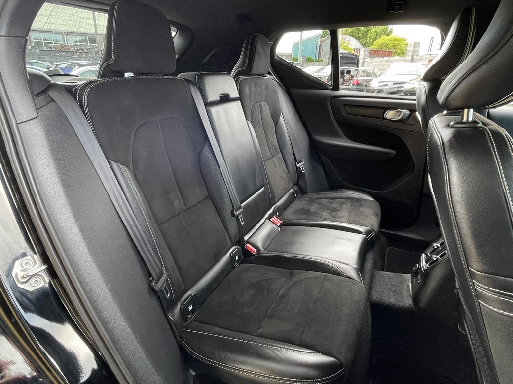 2020 Volvo XC40