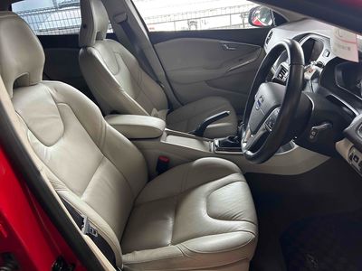 2013 Volvo V40