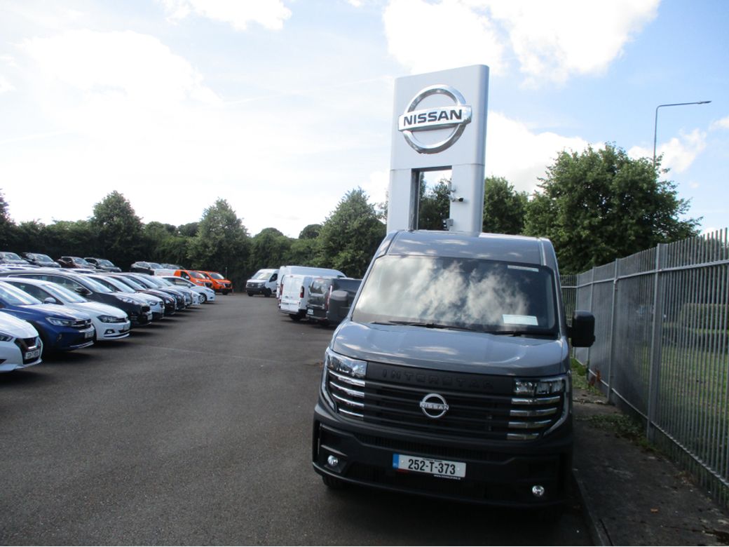 2025 Nissan Interstar
