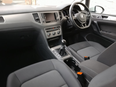 2016 Volkswagen Golf SV