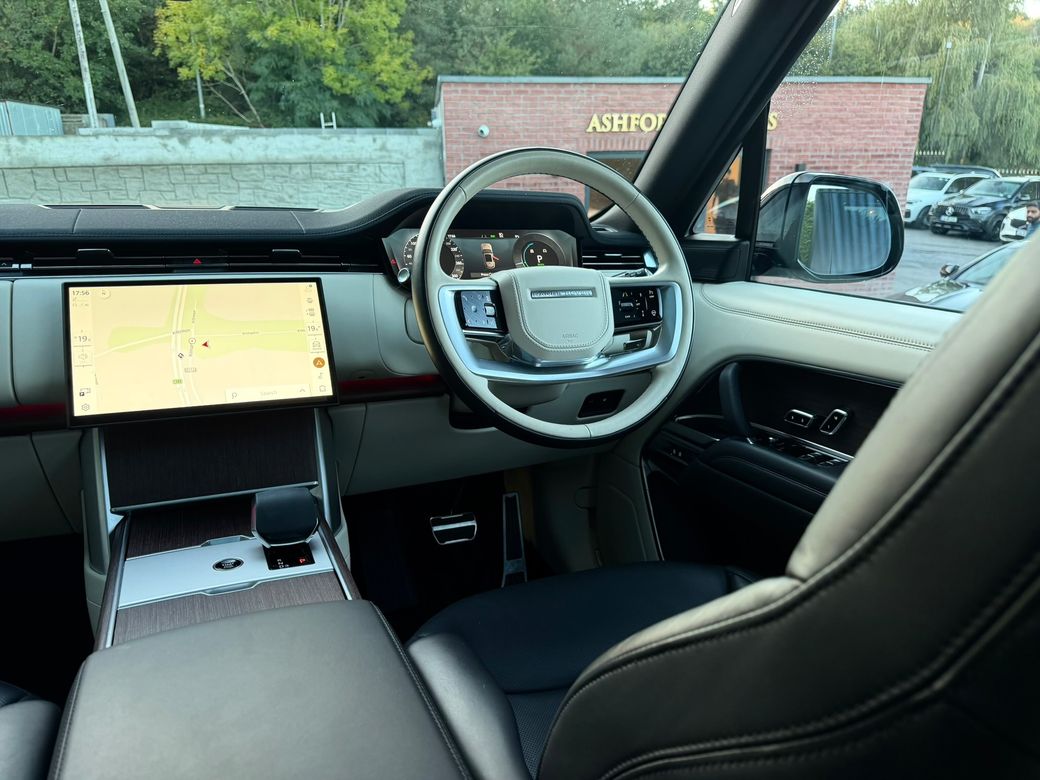 2025 Land Rover Range Rover