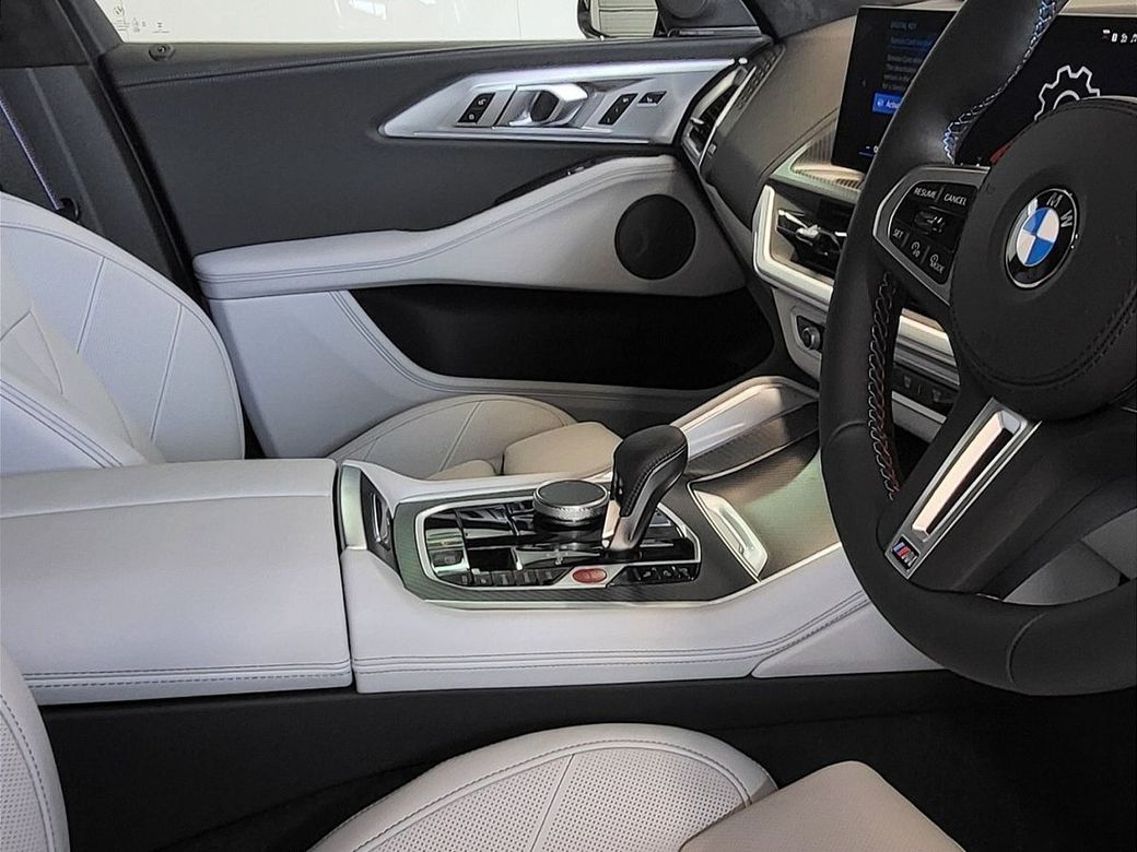 2026 BMW XM