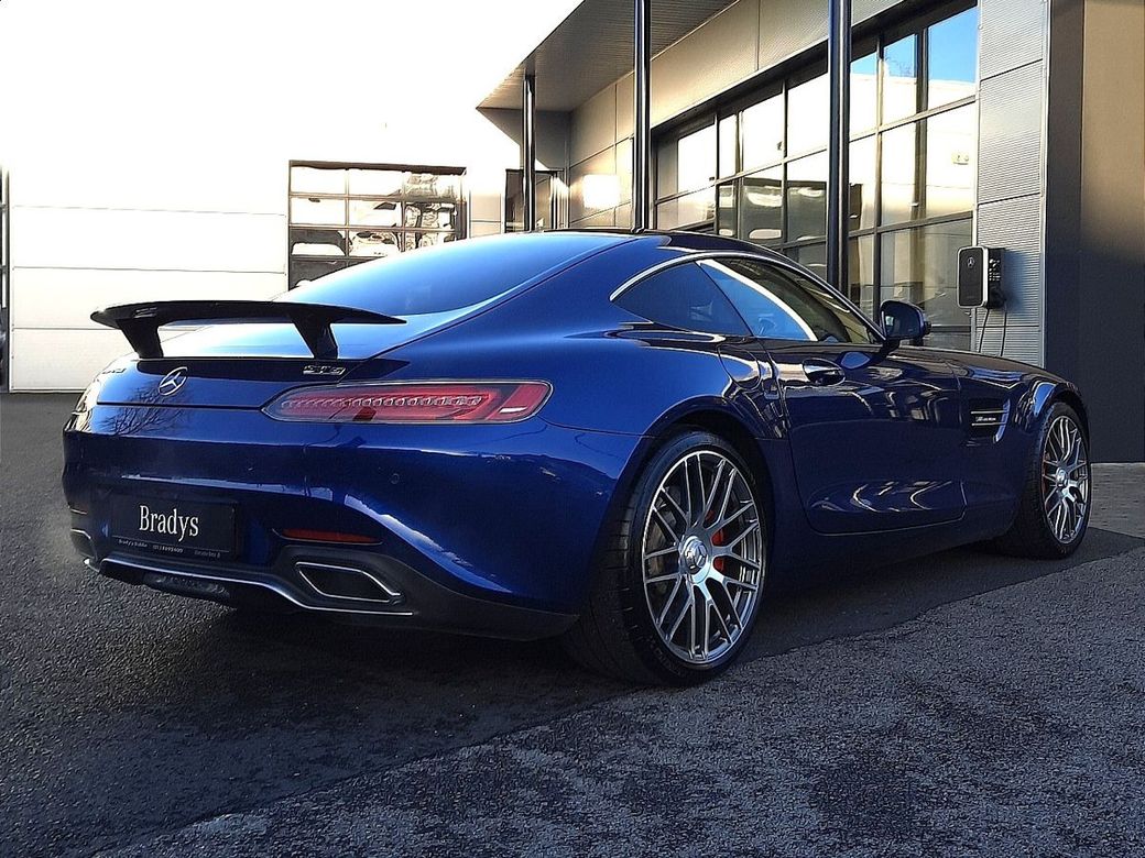 2016 Mercedes-Benz AMG GT