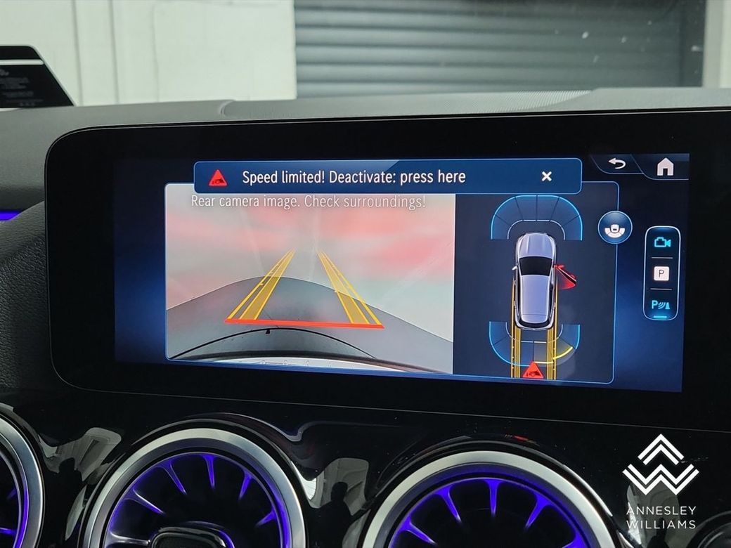 2025 Mercedes-Benz GLA Class