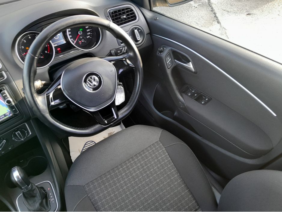 2016 Volkswagen Polo