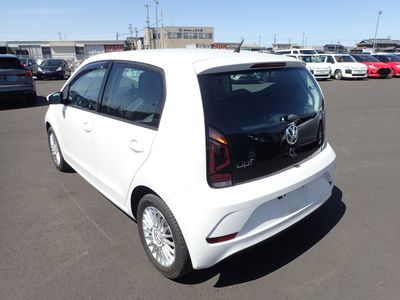 2017 Volkswagen up!