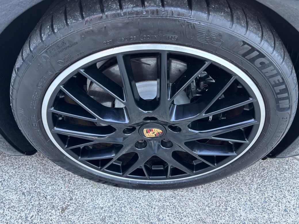 2022 Porsche Panamera