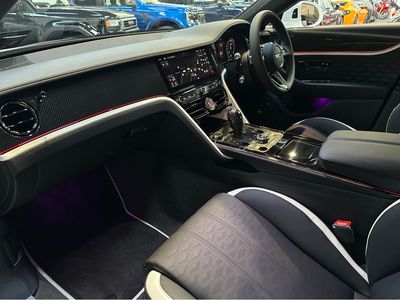 2025 Bentley Flying Spur