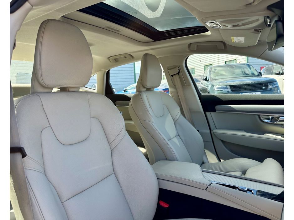 2021 Volvo S90